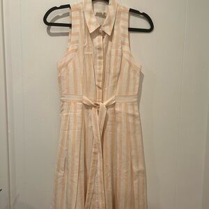 Chic Sleeveless Striped Midi Dress in Cream and Tan